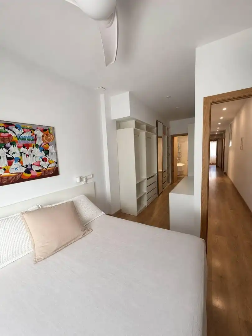Habitación de Planta baja de alquiler en Valencia con Aire acondicionado y Amueblado