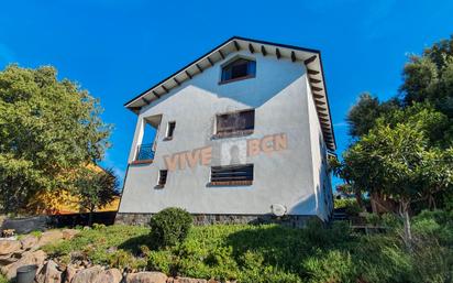 Vista exterior de Casa o xalet en venda en Vallgorguina amb Calefacció, Jardí privat i Terrassa