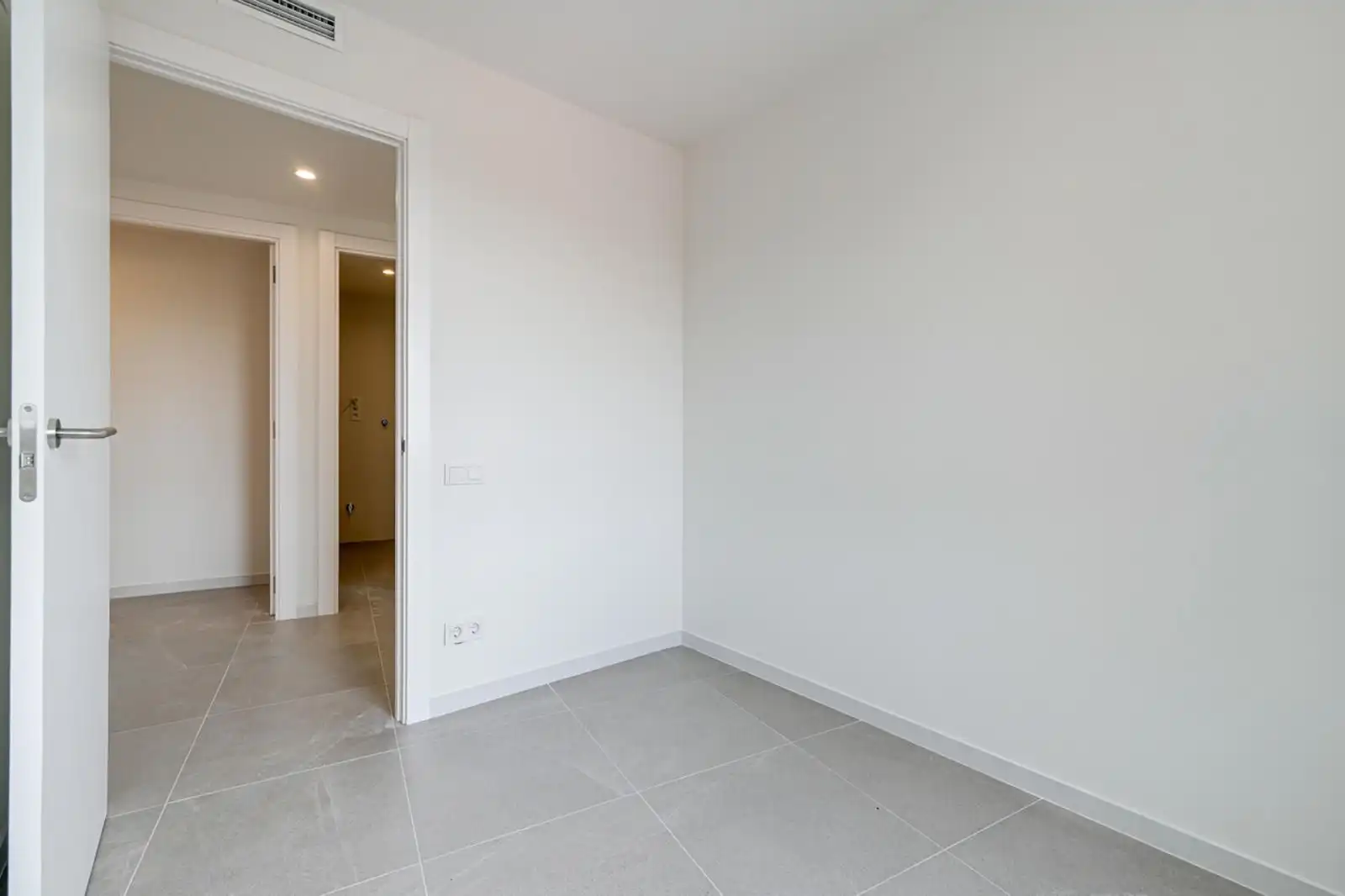 Piso en venta en L'Hospitalet de Llobregat con Terraza
