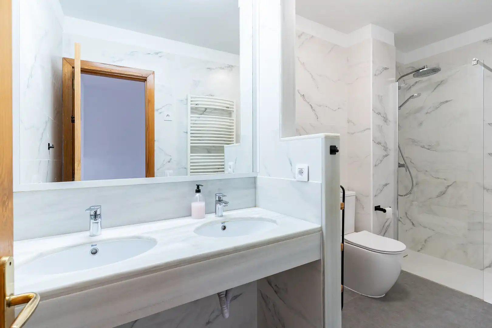 Baño de Piso de alquiler en Calvià con Aire acondicionado, Calefacción y Terraza