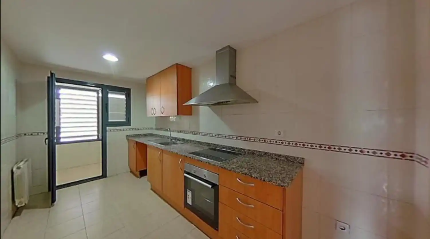 Kitchen of Flat for sale in Polinyà  with Heating