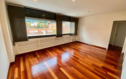 Exterior view of Flat for sale in  Barcelona Capital  with Air Conditioner, Heating and Parquet flooring