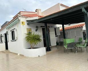 Vista exterior de Apartament per a compartir en Arico amb Aire condicionat i Terrassa
