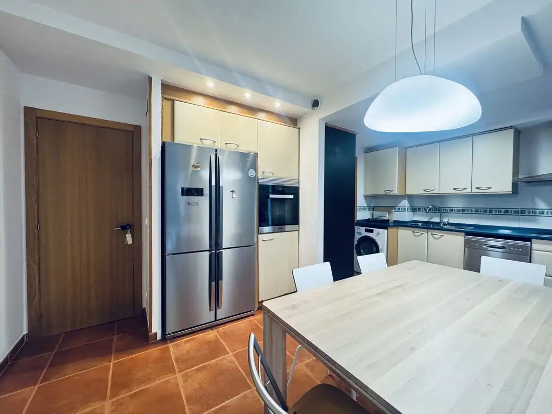 Cuina de Dúplex en venda en Donostia - San Sebastián  amb Aire condicionat, Calefacció i Terrassa