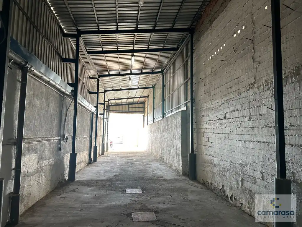Fabrikhallen zur Miete in Ávila