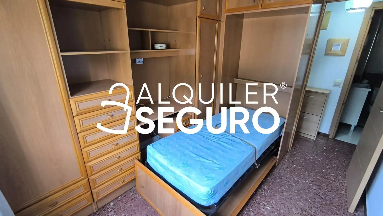 Bedroom of Flat for rent in Sevilla  with Air Conditioner and Furnished