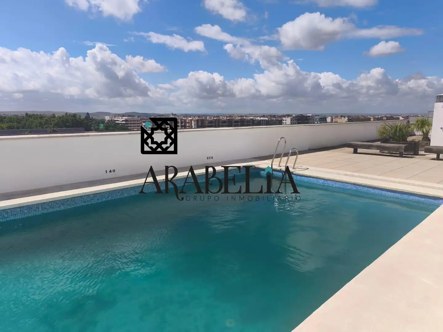 Piscina de Piso en venta en Córdoba con Aire acondicionado, Calefacción y Parquet