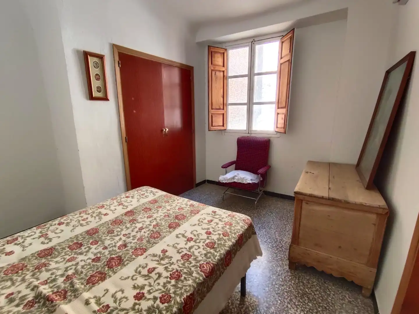 Dormitori de Casa o xalet en venda en Guadix