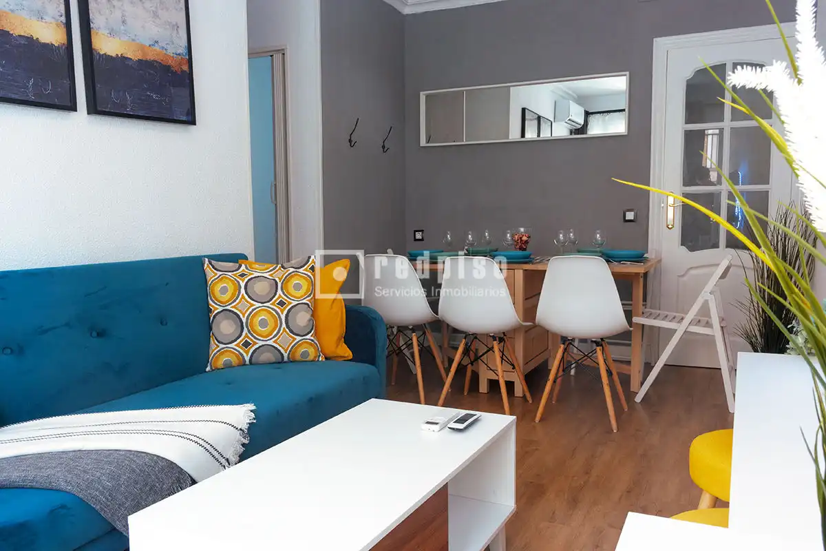 Sala d'estar de Pis en venda en Sevilla amb Aire condicionat i Terrassa