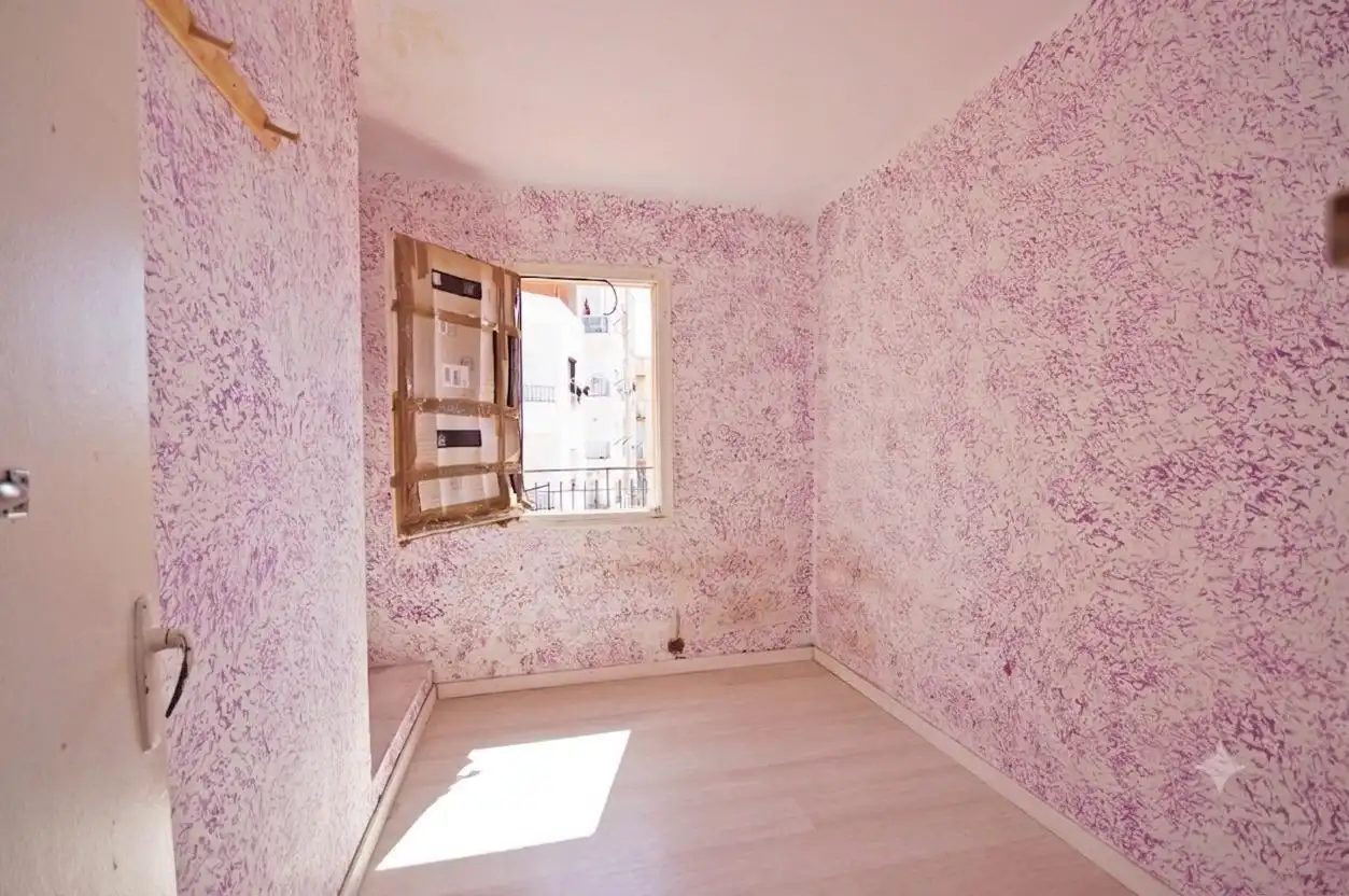 Bedroom of Attic for sale in L'Hospitalet de Llobregat  with Parquet flooring, Terrace and Balcony