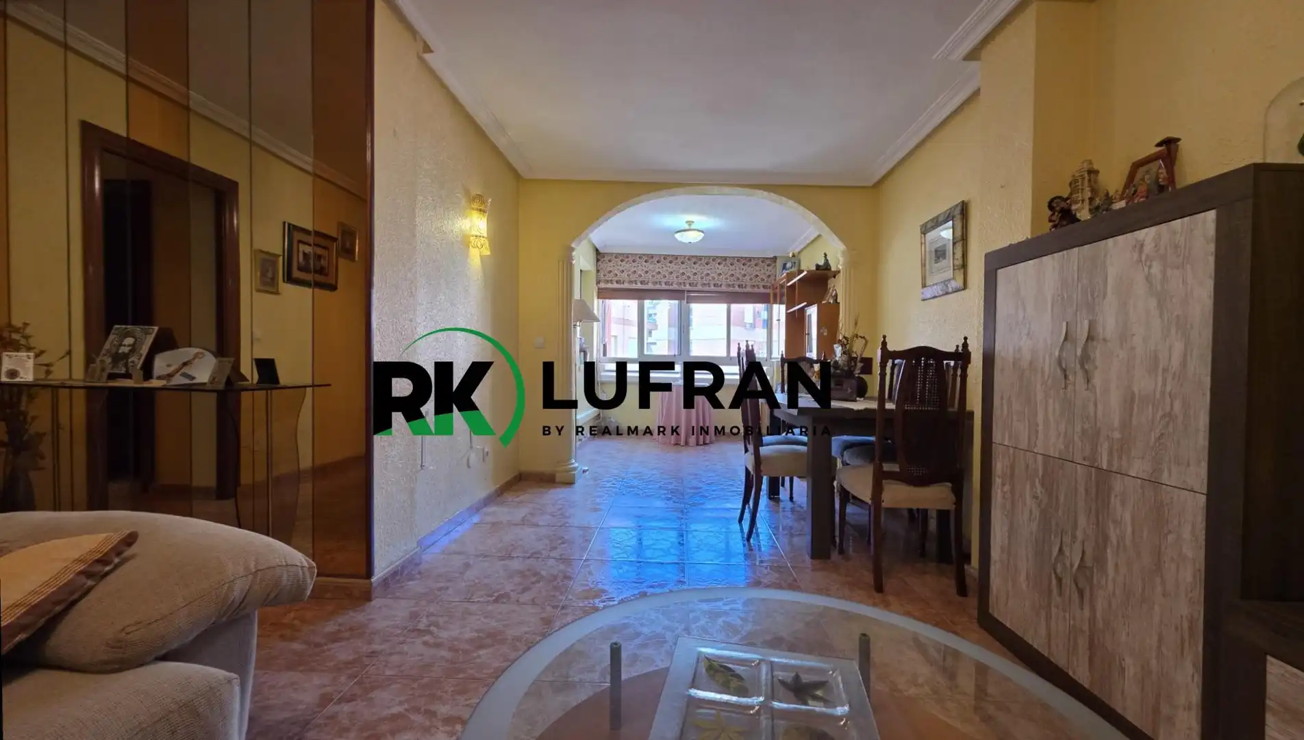 Pis en venda a Calle PANTALEON BONE, Carolinas Altas