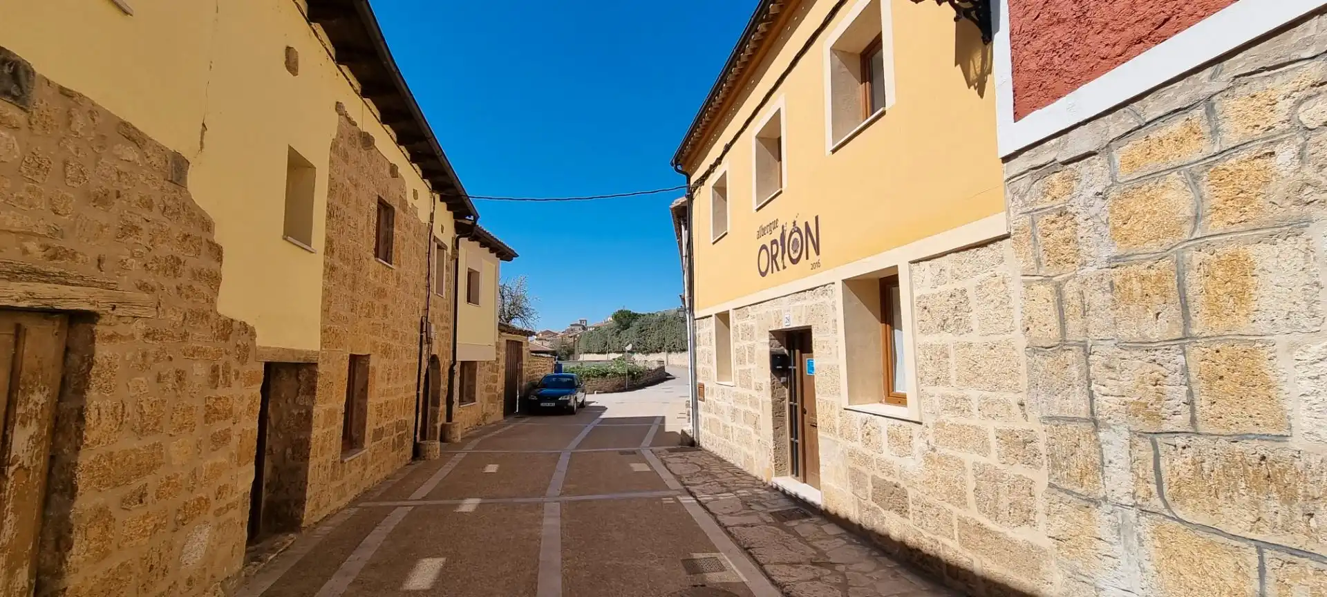 Vista exterior de Casa o chalet en venta en Castrojeriz con Calefacción, Jardín privado y Terraza
