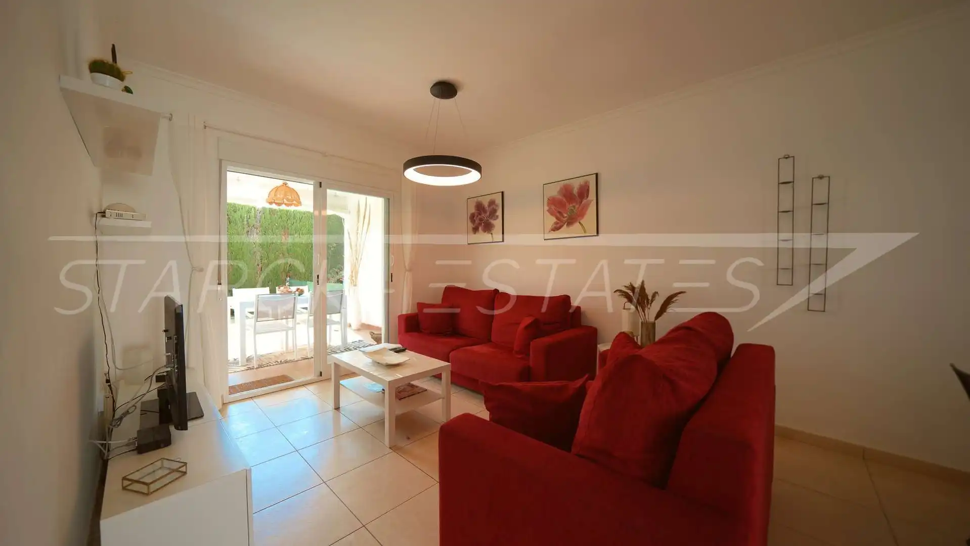 Sala d'estar de Casa o xalet en venda en Beniarbeig amb Aire condicionat i Piscina