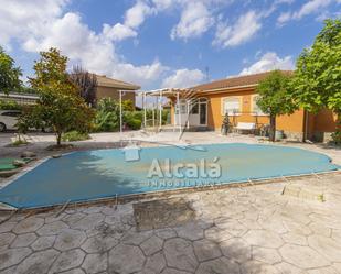 Exterior view of House or chalet for sale in Torrejón del Rey  with Heating, Private garden and Swimming Pool