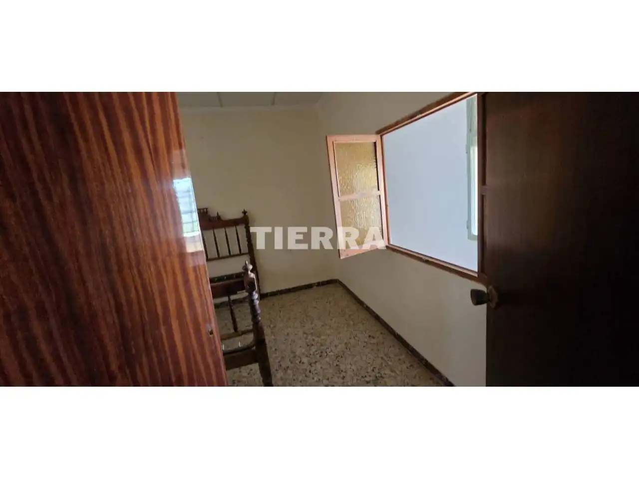 Habitación de Casa adosada en venta en Murcia