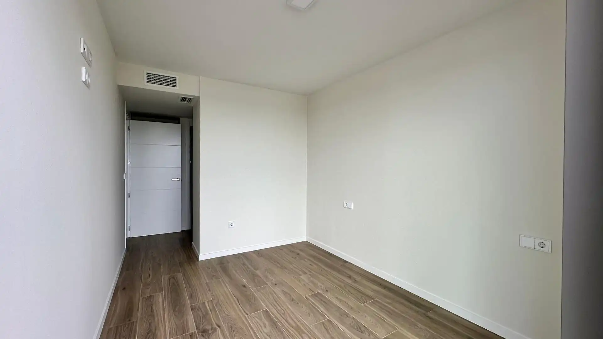Mini appartamento con piscina in vendita a Calle CL COLOMBIA DE 7 Es:7 Pl:03 Pt:73C SECTOR-6 (RG1.A, imagen 14