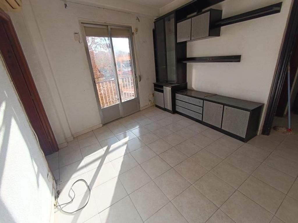 Habitación de Piso en venta en  Madrid Capital con Calefacción y Terraza