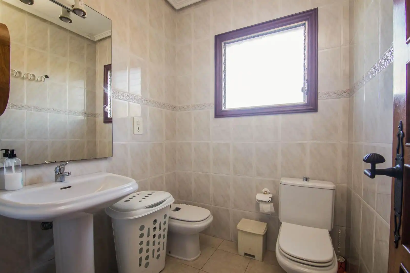 Bany de Casa o xalet en venda en Elche / Elx amb Terrassa, Traster i Piscina