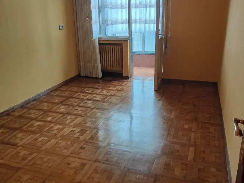 Sala d'estar de Pis en venda en Langreo amb Balcó