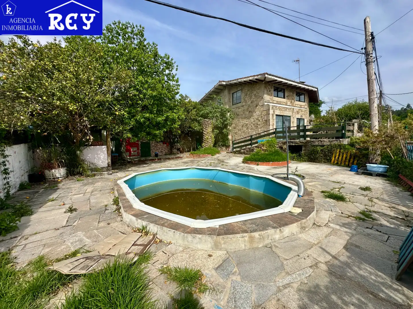 Piscina de Casa o xalet en venda en Ames amb Calefacció, Jardí privat i Parquet
