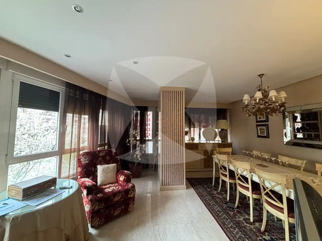 Menjador de Pis en venda en Badajoz Capital amb Aire condicionat i Forn