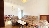 Living room of Flat for sale in  Madrid Capital