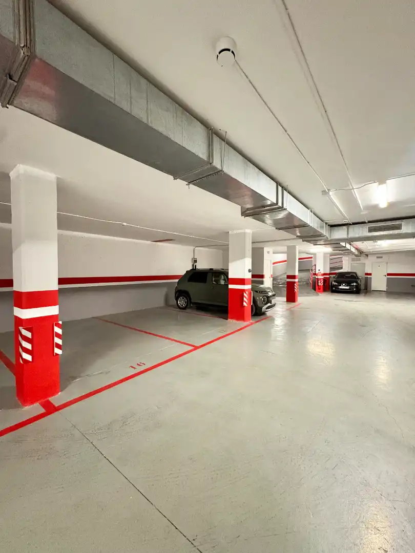 Einzelparkplatz mit Aufzug zum Verkauf in Carrer Museros, imagen 3