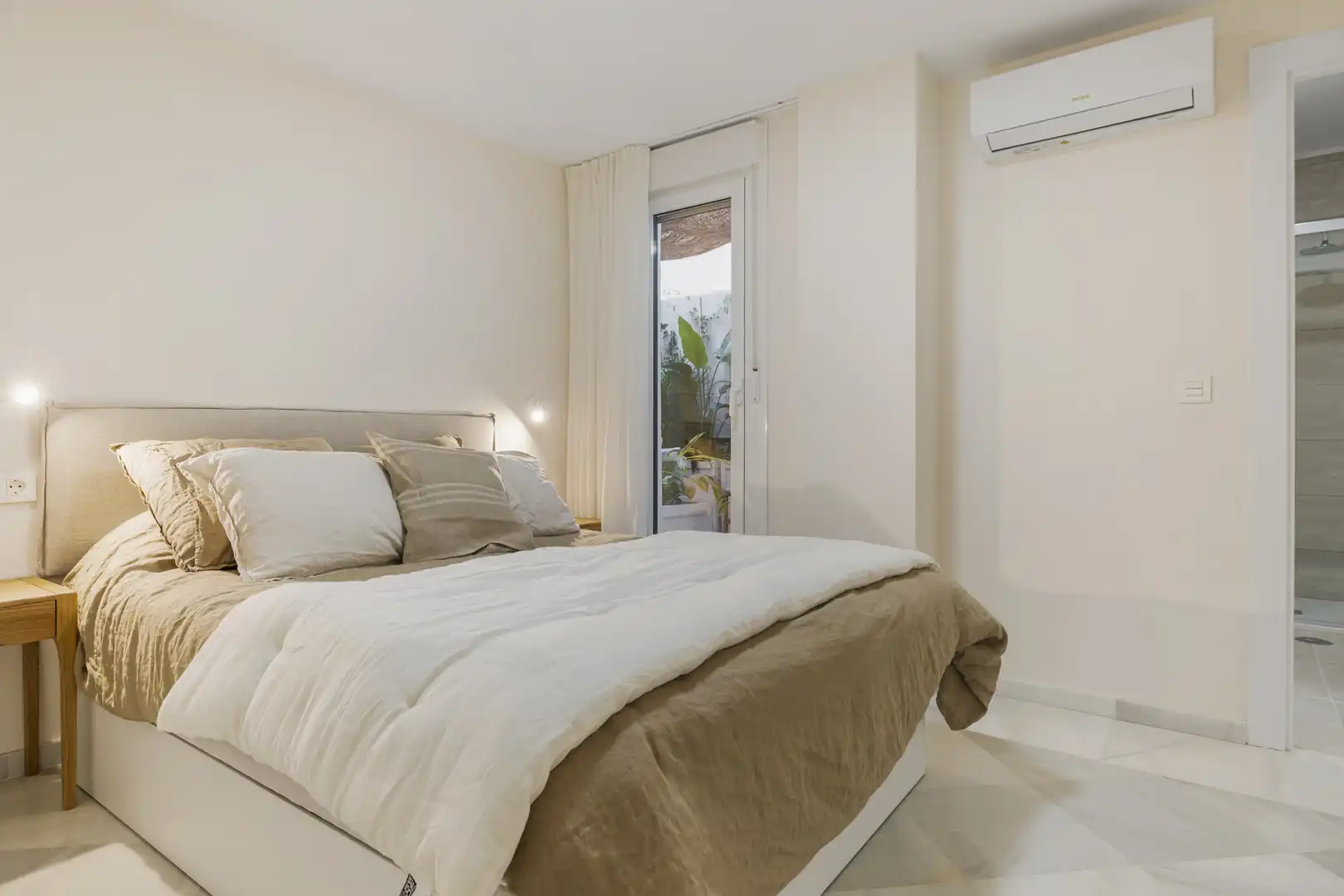 Apartamento con ascensor en venta en Estepona Pueblo, imagen 4