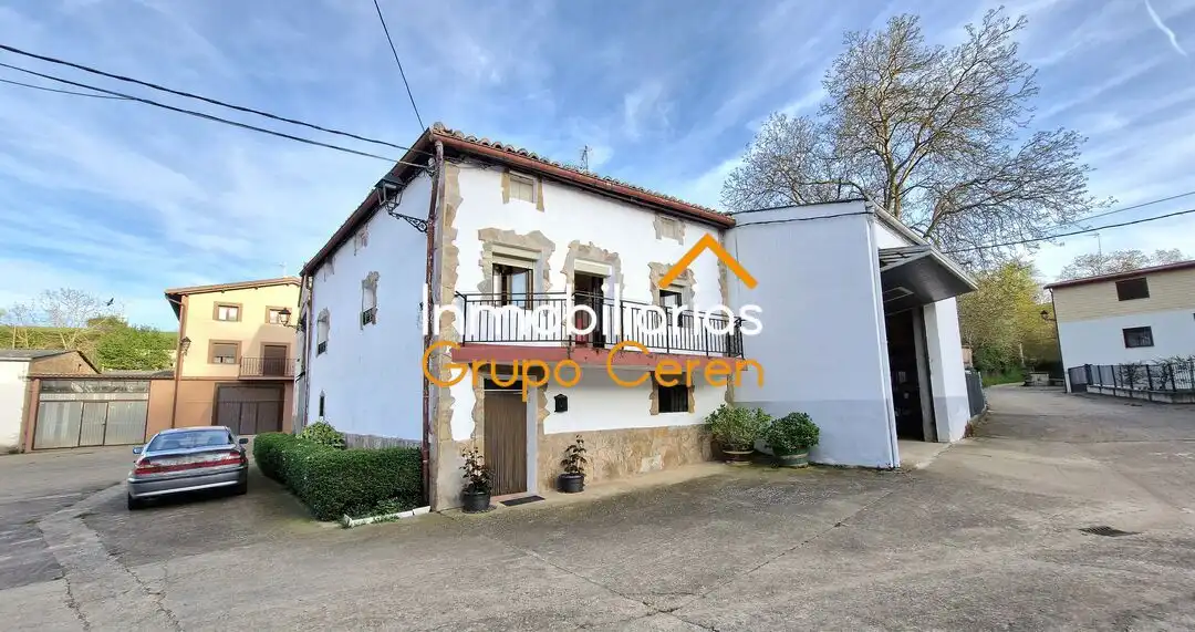 Houses for sale in Manzanares de Rioja