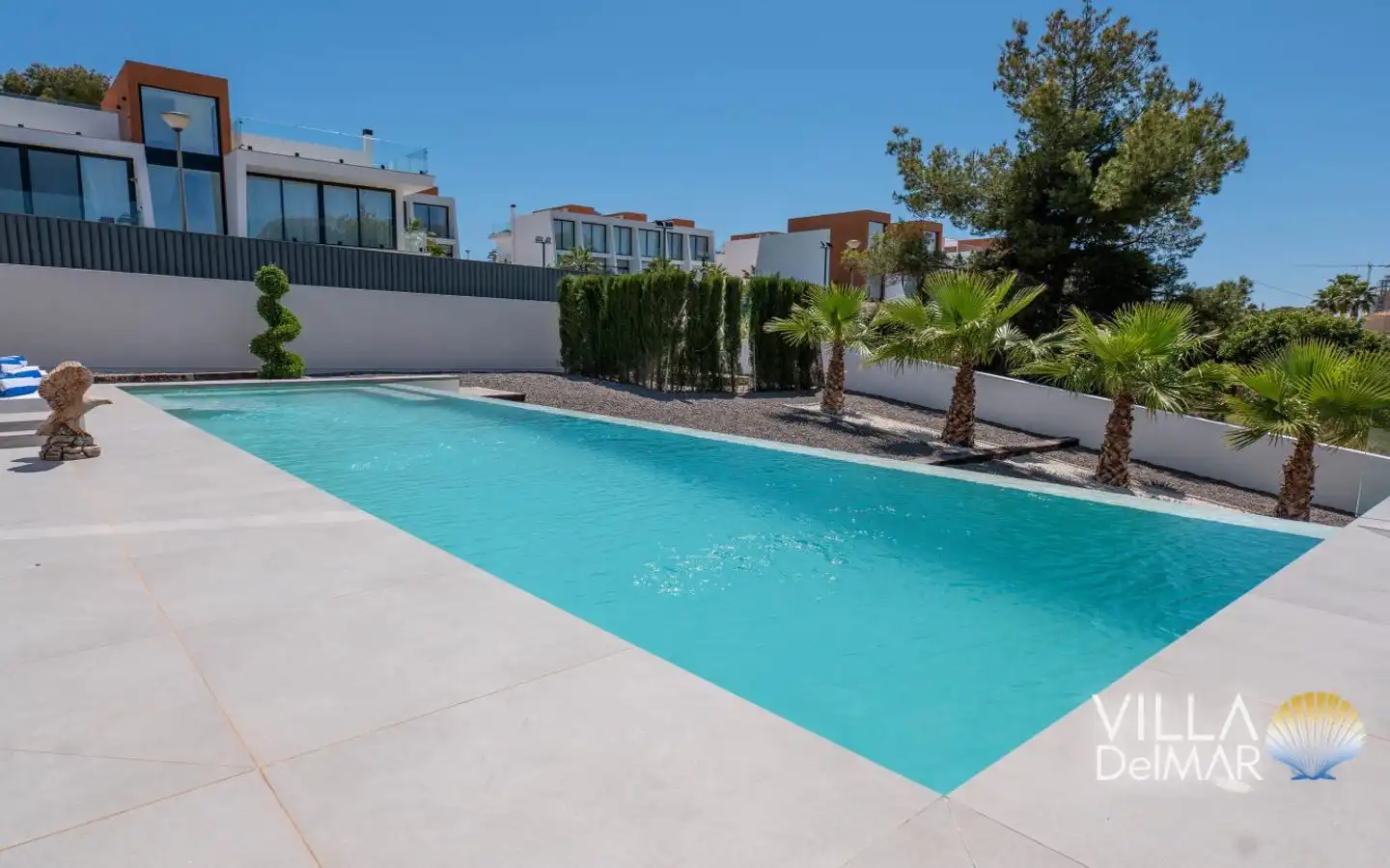 Swimming pool of Houses for sale in Calpe / Calp  with Air Conditioner, Heating and Private garden