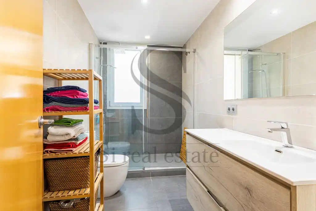 Baño de Piso en venta en Barcelona con Aire acondicionado, Calefacción y Terraza