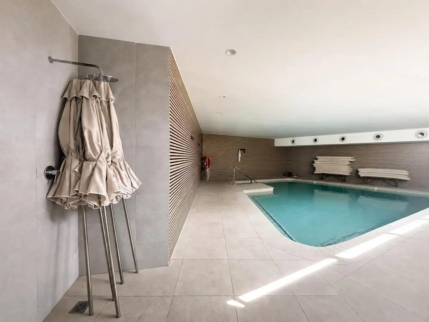 Apartament amb piscina en venda a Avenida Avenida Mar de Alborán 15, imagen 28