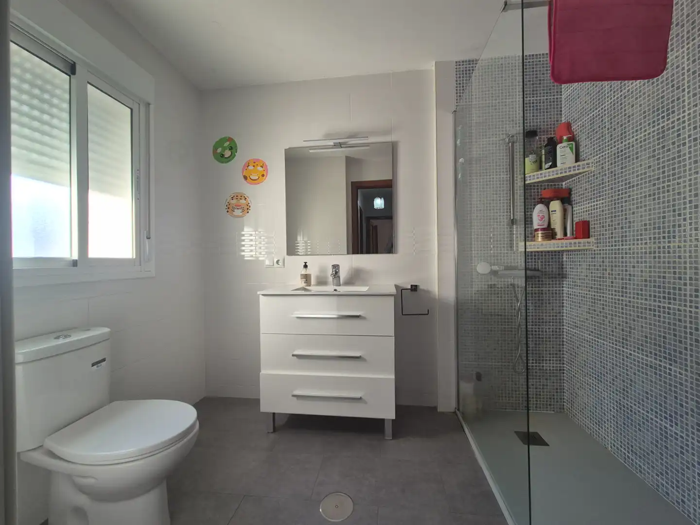 Baño de Piso en venta en Badajoz con Aire acondicionado, Calefacción y Jardín privado