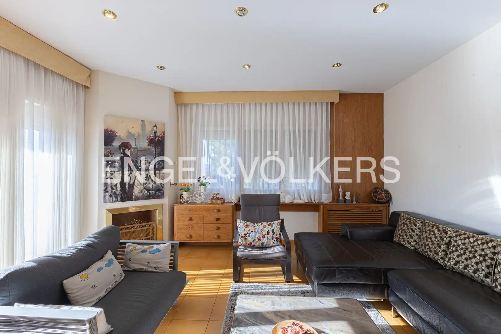 Sala de estar de Casa o chalet en venta en Sant Just Desvern con Aire acondicionado, Calefacción y Jardín privado