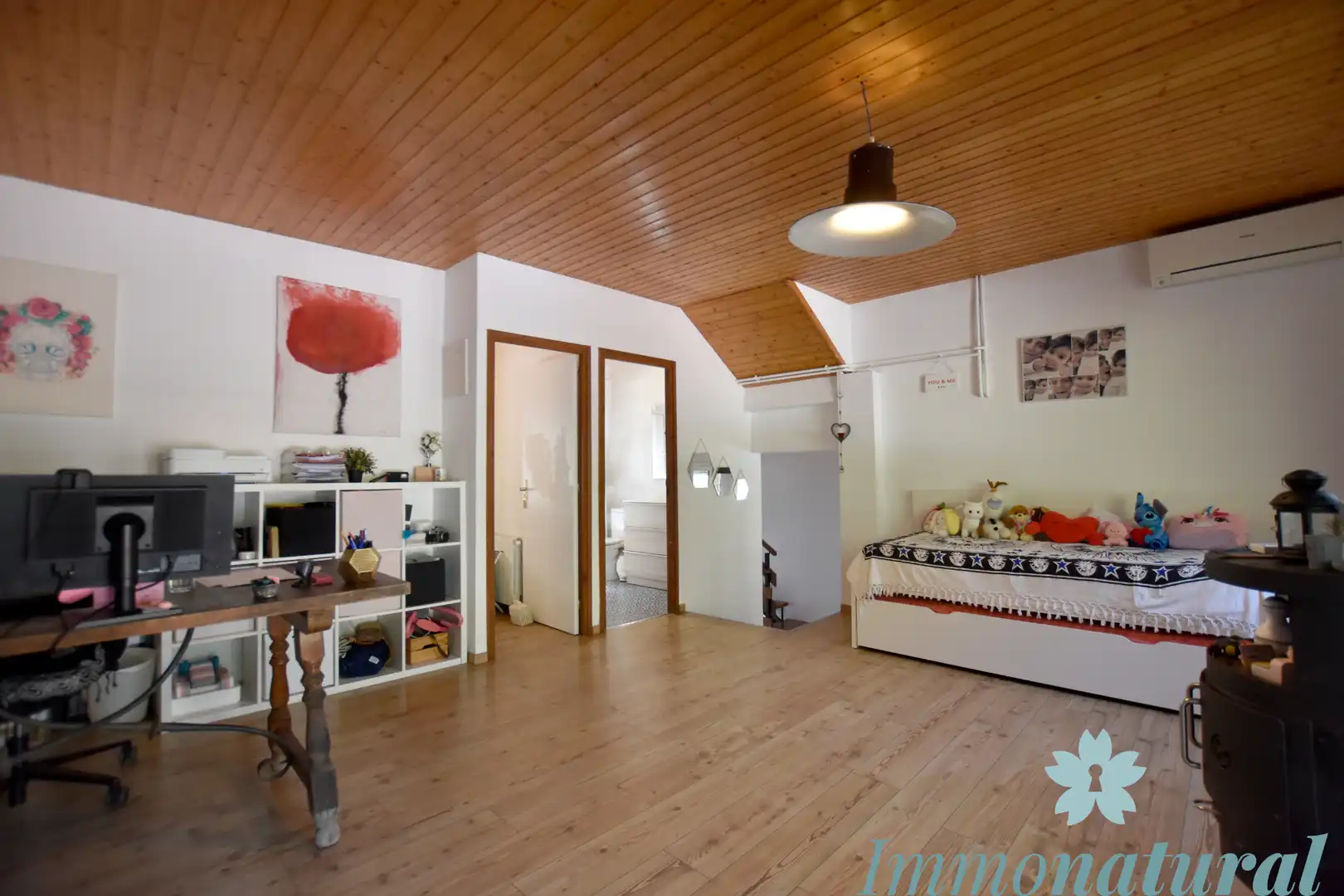 Habitación de Casa o chalet en venta en Torrelles de Llobregat con Aire acondicionado, Calefacción y Jardín privado