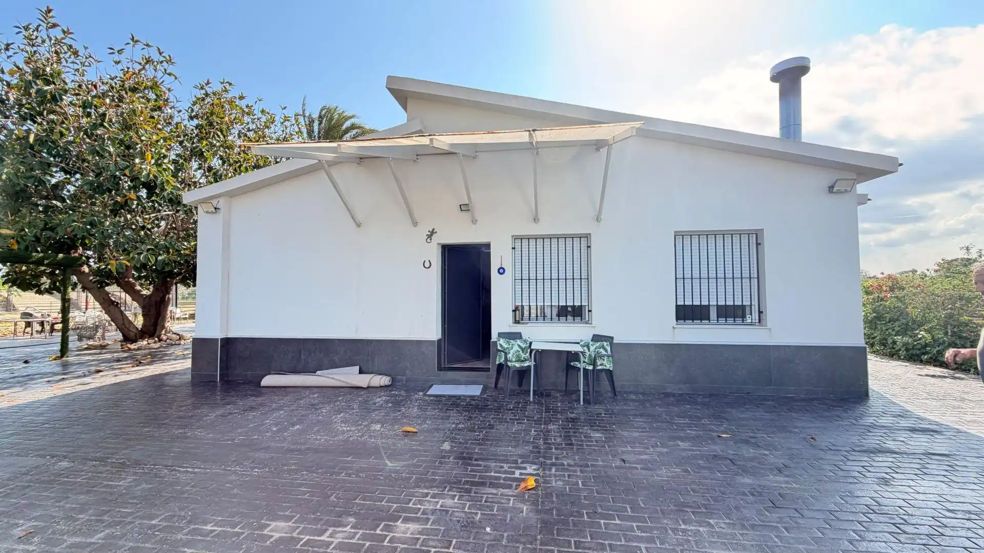 Außenansicht von Haus oder Chalet zum Verkauf in Elche / Elx mit Klimaanlage, Heizung und Privatgarten