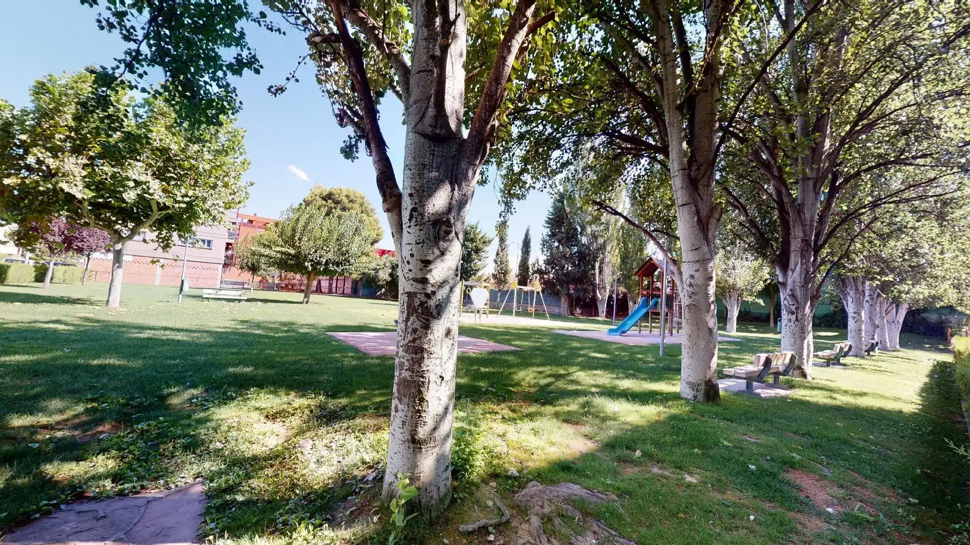 Jardín de Casa o chalet en venta en Zaragoza con Aire acondicionado, Calefacción y Jardín privado