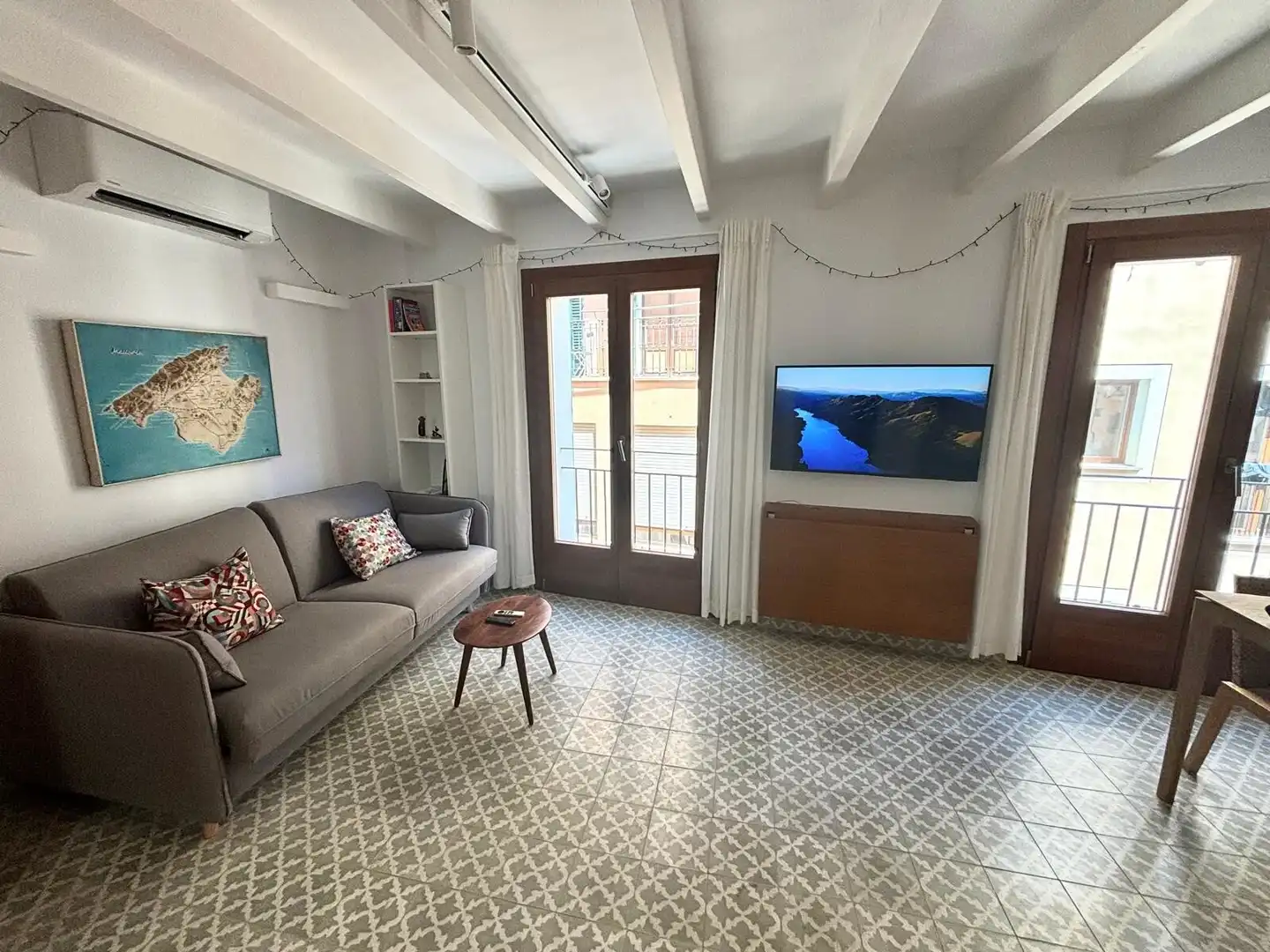 Flat for rent in Cort