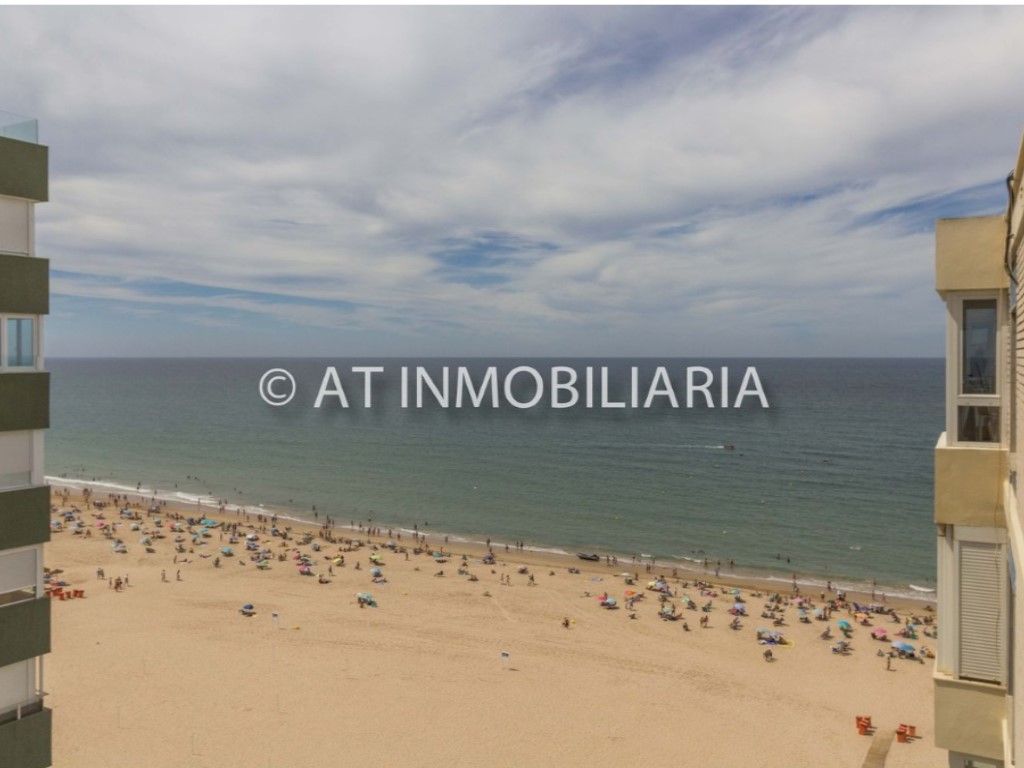 Study to rent in  Cádiz Capital  with Balcony