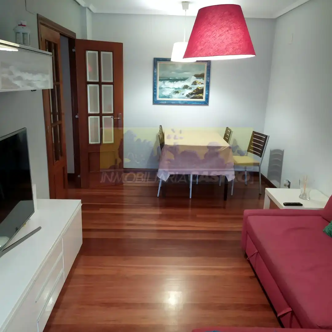 Wohnzimmer von Wohnung zur Miete in Castro-Urdiales mit Heizung, Möbliert und Balkon