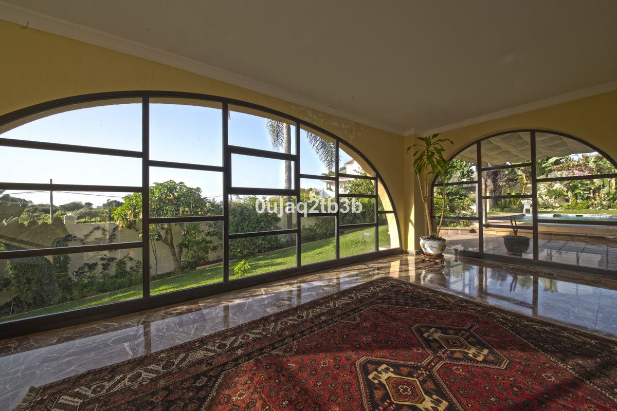 Casa o xalet en venda en Estepona amb Aire condicionat, Jardí privat i Terrassa