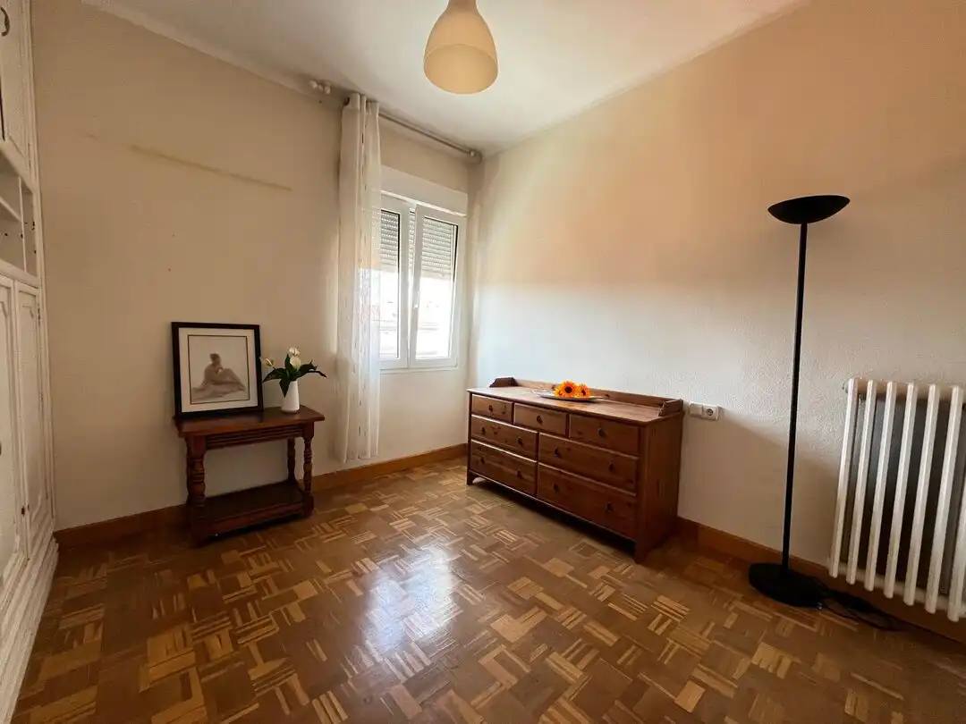 Habitación de Piso en venta en  Pamplona / Iruña con Calefacción