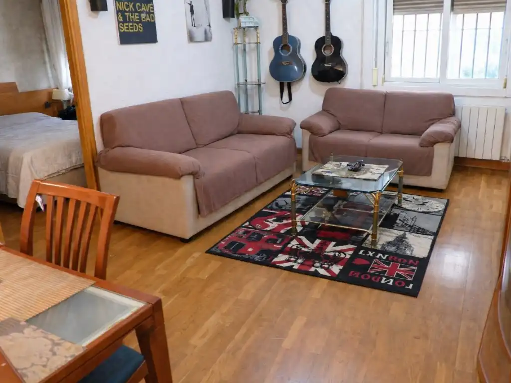 Flat for sale in La Teixonera