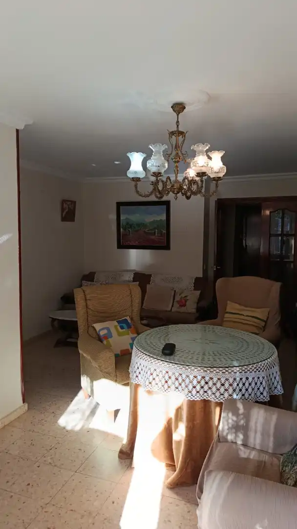 Pis en venda a Avenida del Perú, Valdepasillas - La Paz - Huerta Rosales
