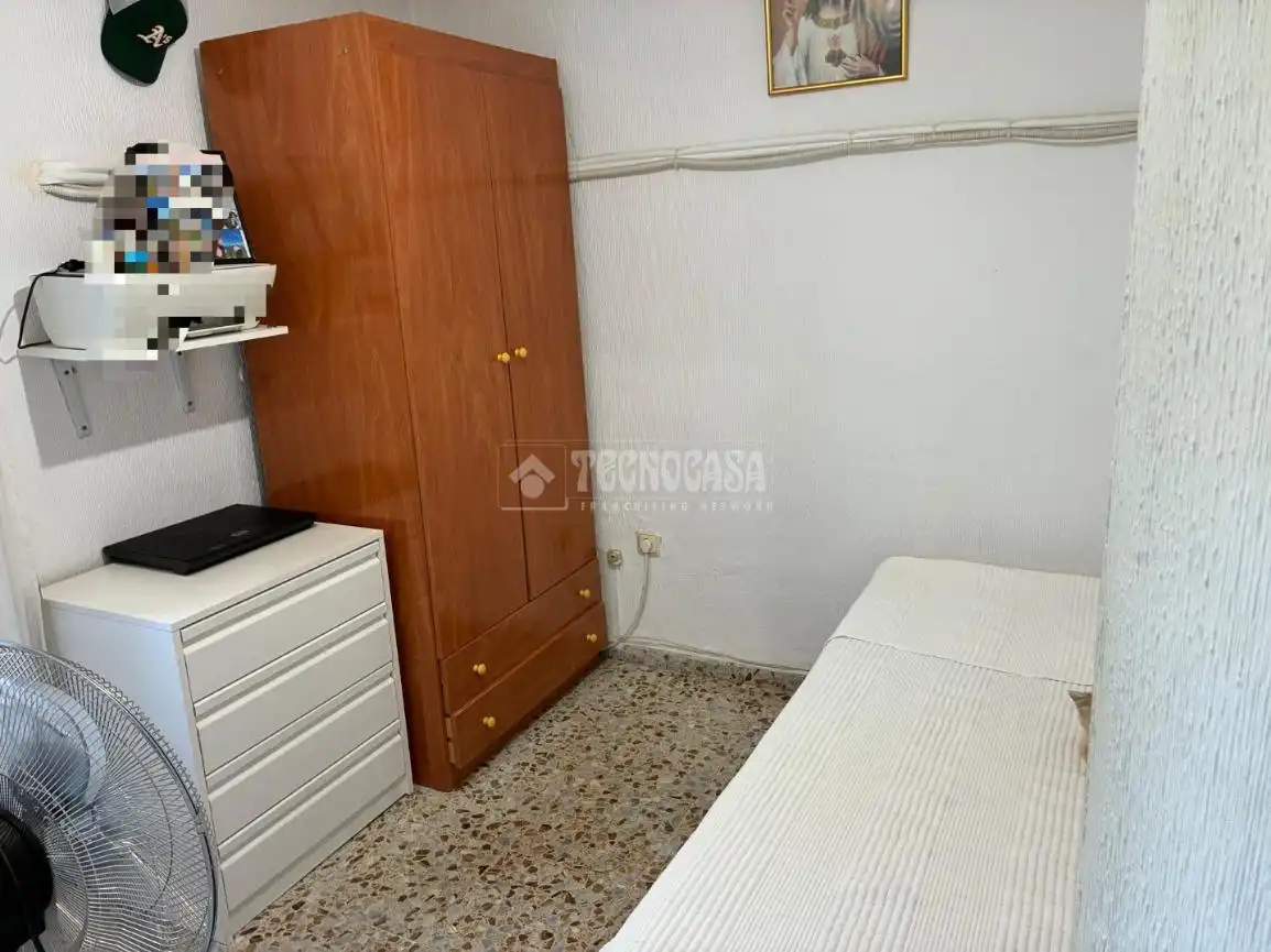 Schlafzimmer von Wohnung zum Verkauf in Córdoba
