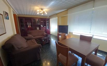 Sala d'estar de Pis en venda en Chiva amb Terrassa
