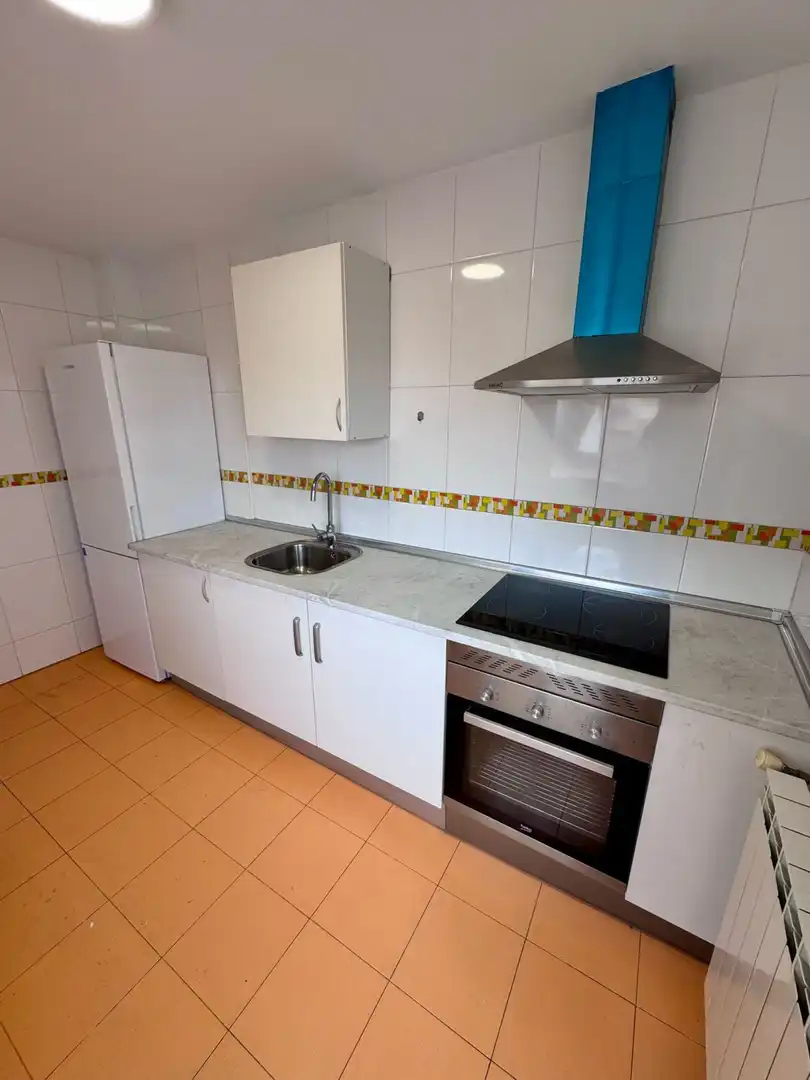 Cocina de Estudio en venta en Valdepeñas con Calefacción y Balcón