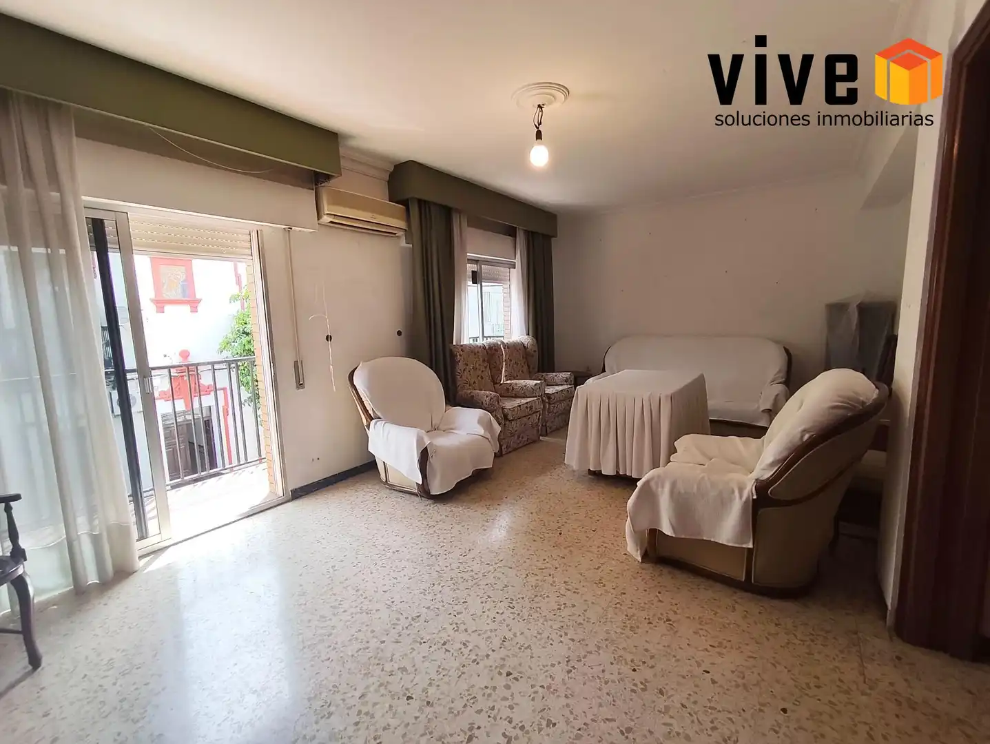 Sala de estar de Casa adosada en venta en  Sevilla Capital con Aire acondicionado, Terraza y Balcón