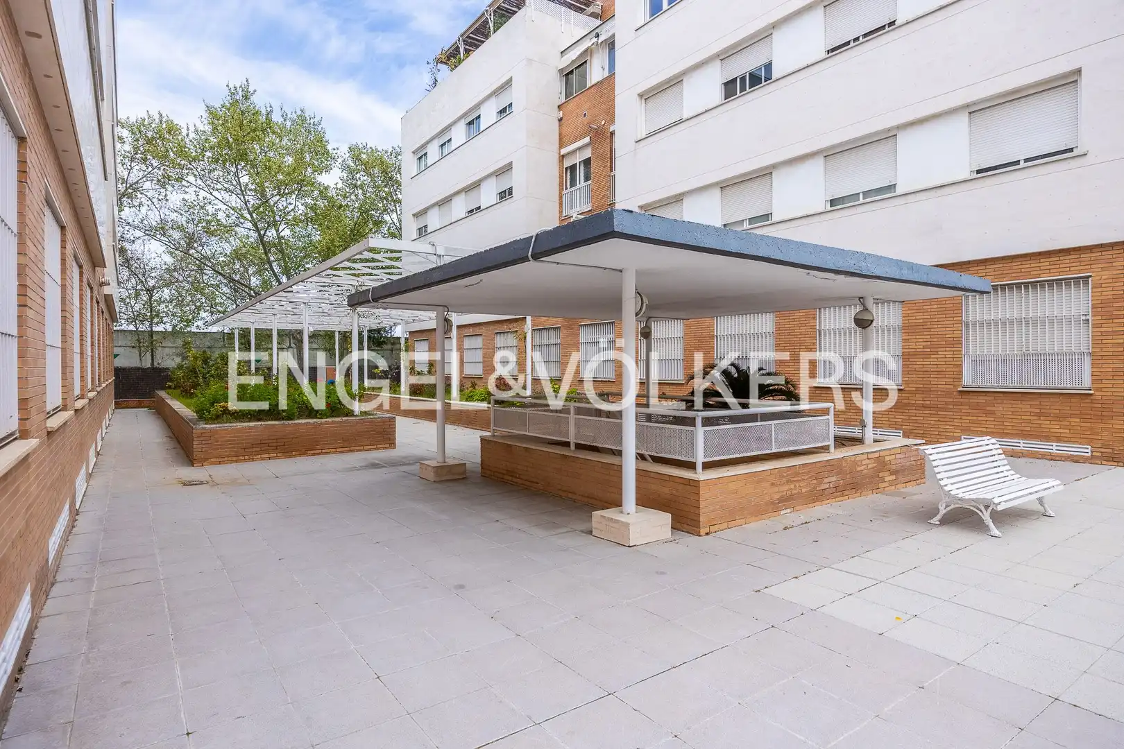 Terrace of Houses for sale in Sevilla  with Air Conditioner, Heating and Private garden