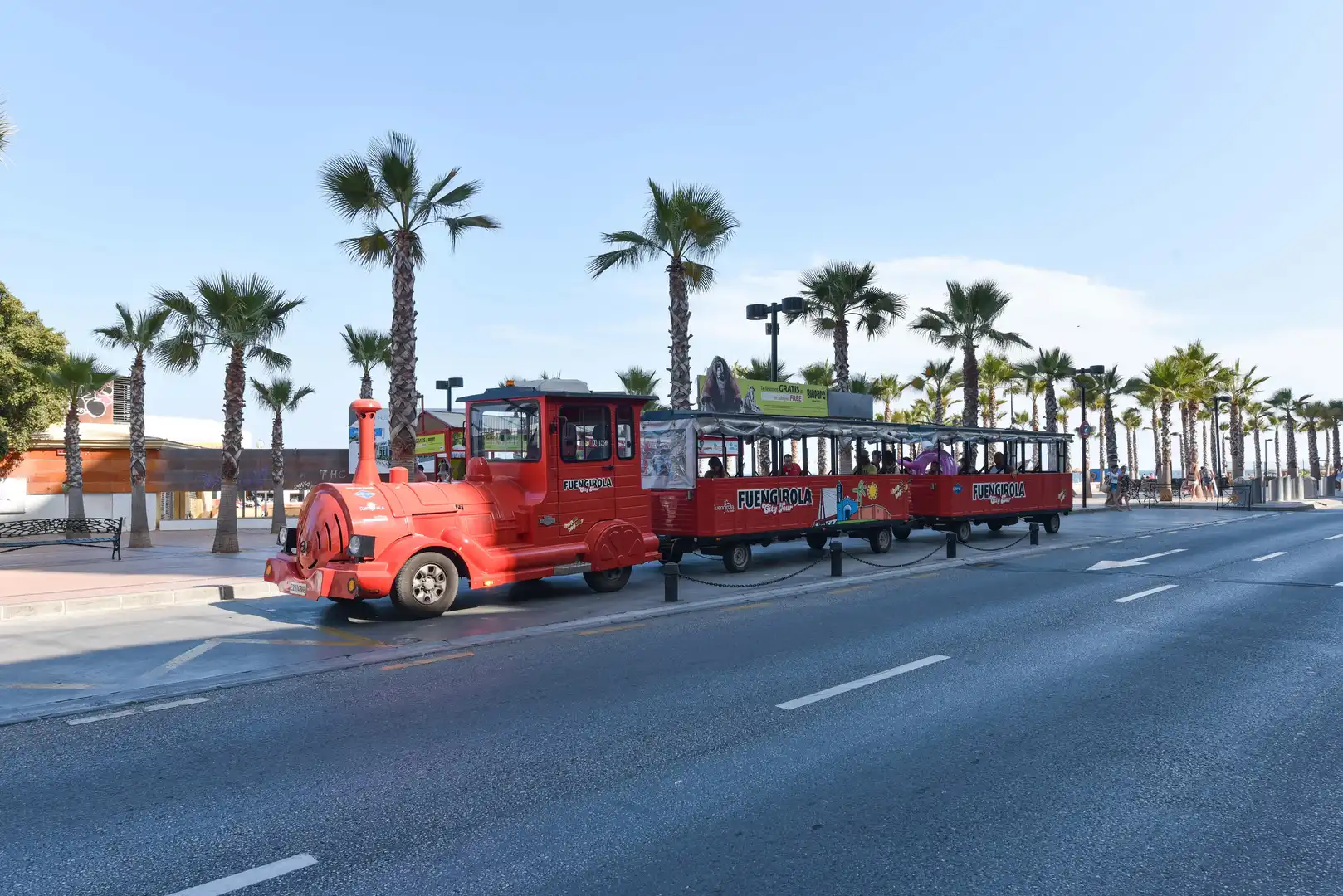 Außenansicht von Wohnung zur Miete in Fuengirola mit Klimaanlage, Heizung und Privatgarten